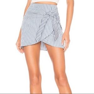 Super down size xs front tie skirt